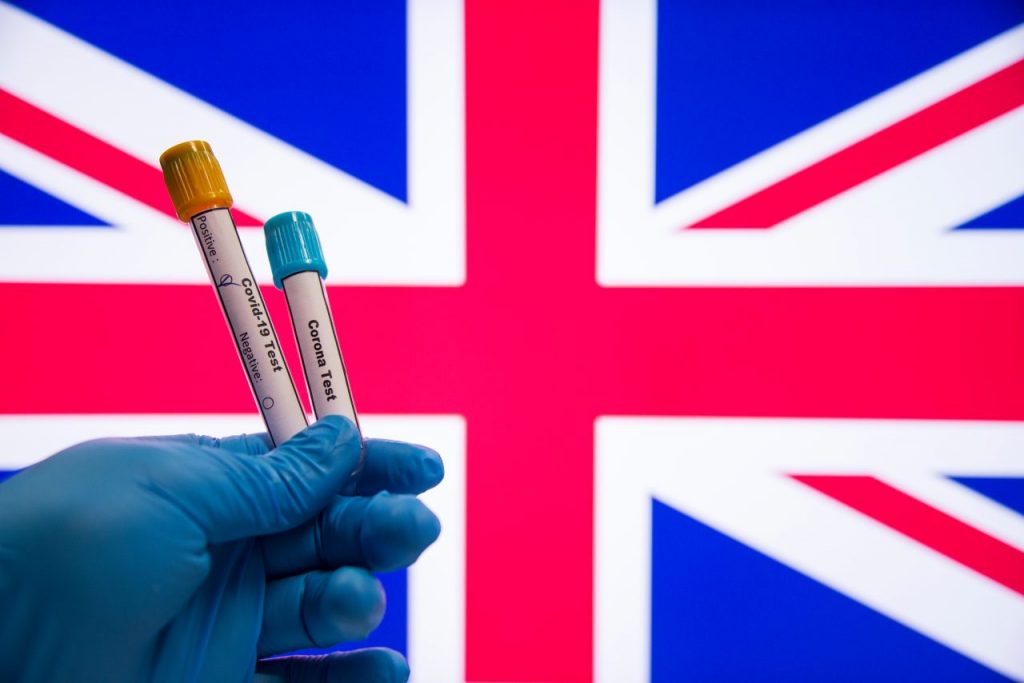record-absolut-de-cazuri-noi-de-covid-in-marea-britanie-aproape-80.000-de-cazuri-inregistrate-intr-o-singura-zi