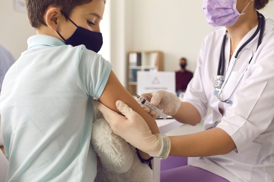 ce-trebuie-sa-stie-parintii-despre-vaccinarea-copiilor-cu-varste-intre-5-si-11-ani-/-18-intrebari-si-raspunsurile-autoritatilor-din-romania
