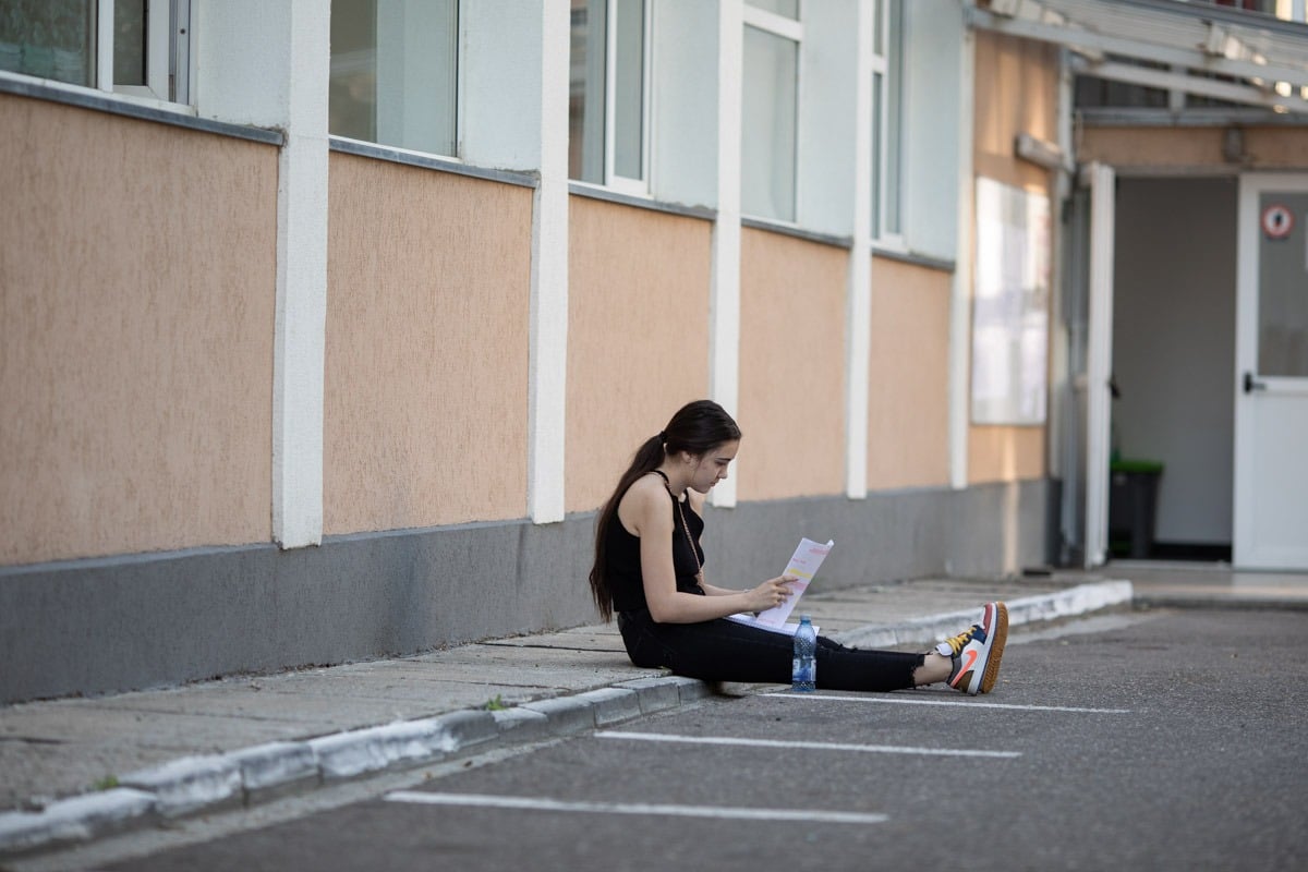 edupeduro:-cel-mai-mic-numar-de-inscrisi-la-examenul-de-bacalaureat-din-ultimii-cel-putin-20-de-ani.-aproape-un-sfert-din-elevii-care-au-inceput-clasa-a-xii-a-in-septembrie-nu-au-ajuns-in-bac-2025