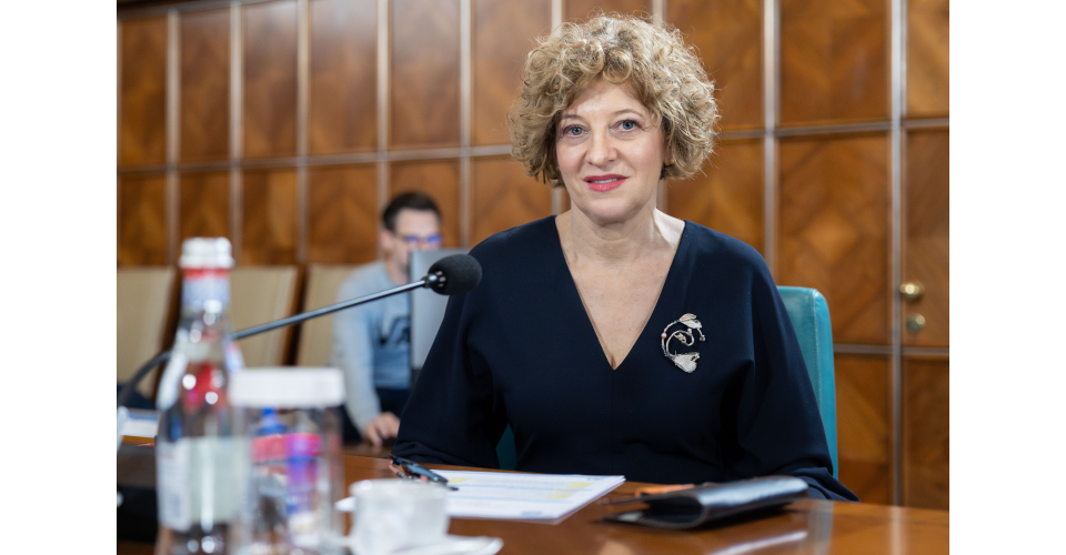 oana-gheorghiu-spune-ca-societatile-de-stat-nu-fac-sponsorizari-/-care-este-realitatea