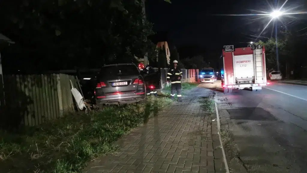 Accident pe Dragoș Vodă! Două autoturisme implicate (Foto - Video)
