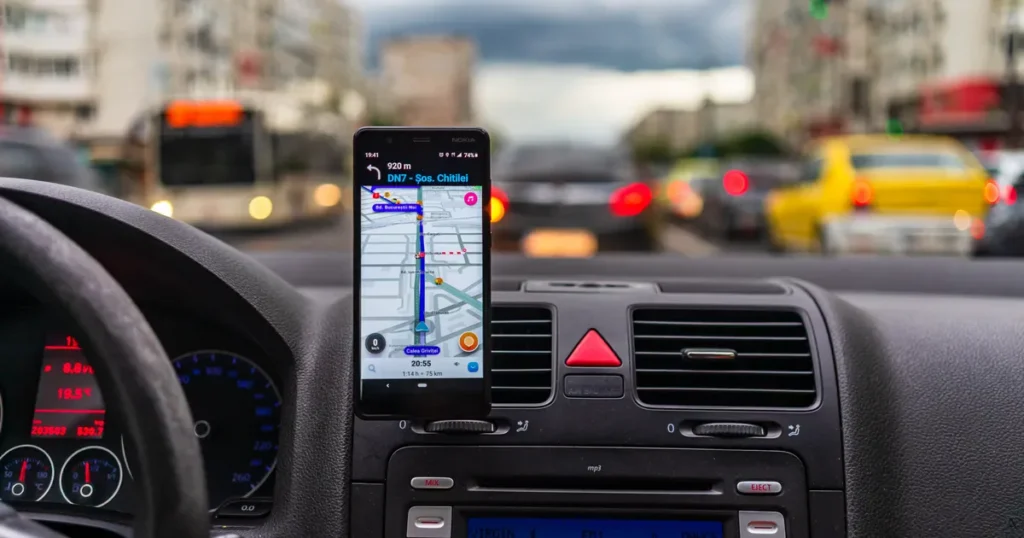 4 setări pe care orice șofer trebuie să le facă la Waze, pentru a merge mai bine prin Android Auto sau CarPlay